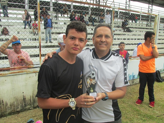 Goleiro menos_vazado_-_Sub-15_-_Hlio_Abaet