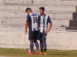 Araxá Esporte tropeça em Paracatu e embola Grupo D