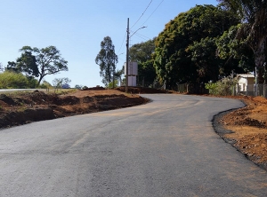 Prefeitura de Araxá conclui recapeamento na Boca da Mata