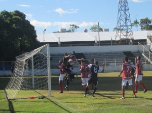 Santa Terezinha bate Vila Nova e vai a final da copa Araxá