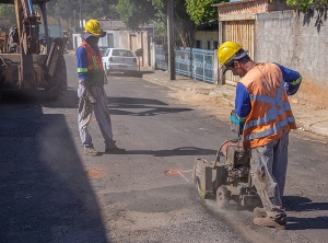 Prefeitura credencia três empresas para Tapa-Buracos