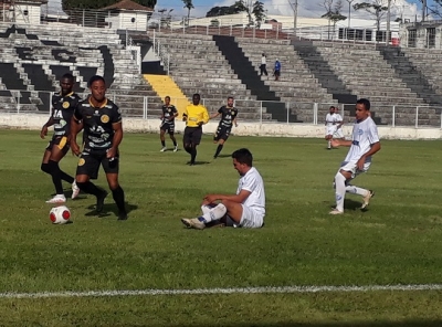 Dínamo perde jogo, vence nos pênaltis e espera adversário